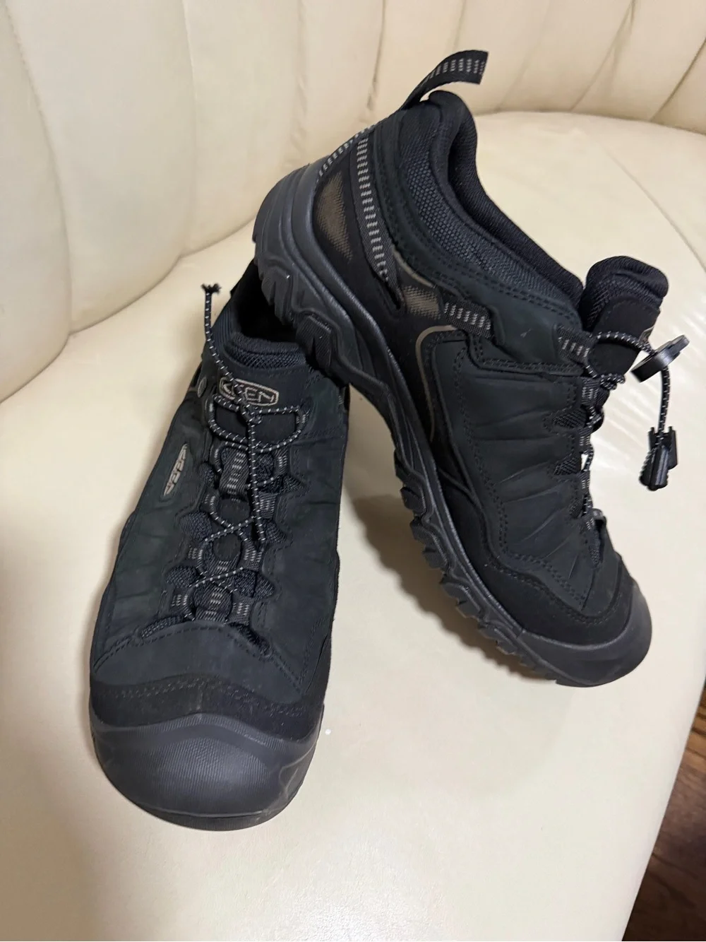 Keen sturdy men’s